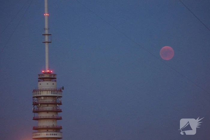 Maansverduistering, bloedmaan voor velen niet te zien