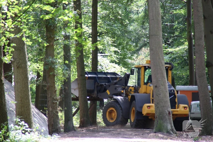Voorbereiding voor ontploffing van bom in vollegang