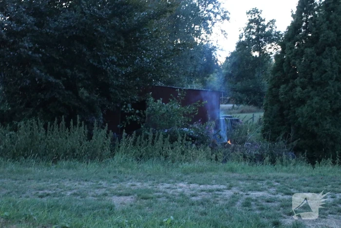 Buitenbrand blijkt barbecue bij gekraakte boerderij