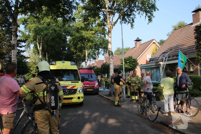Loodgieter gewond bij dakbrand