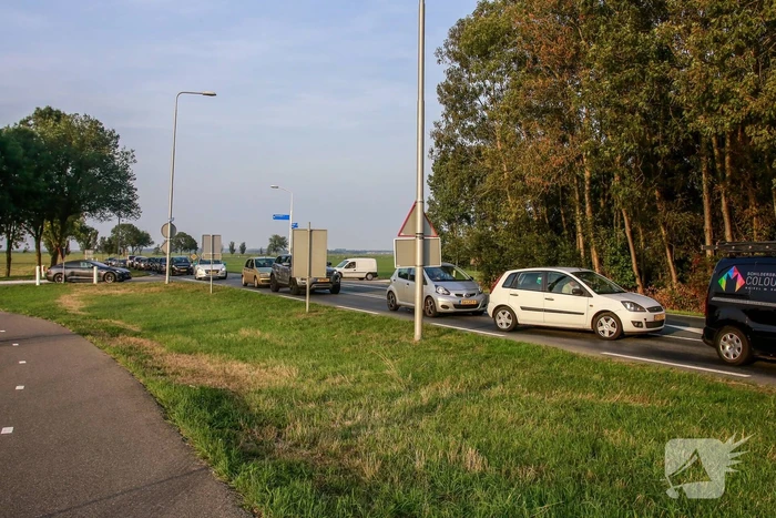 Verkeersopstopping Eembrug na kapotte slagboom
