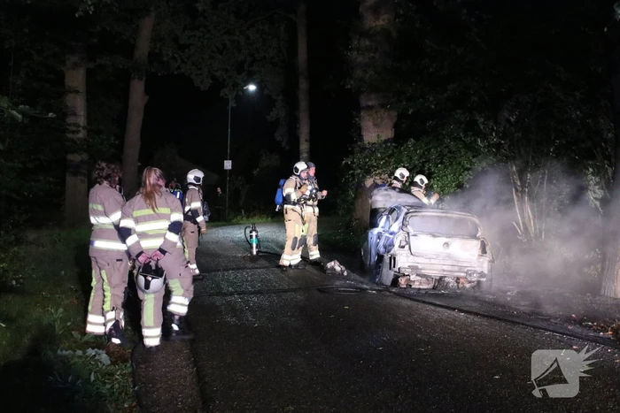 Gestolen BMW volledig uitgebrand