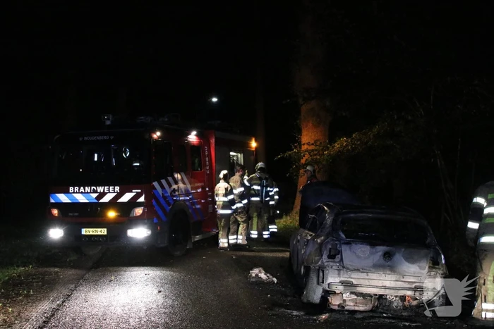 Gestolen BMW volledig uitgebrand