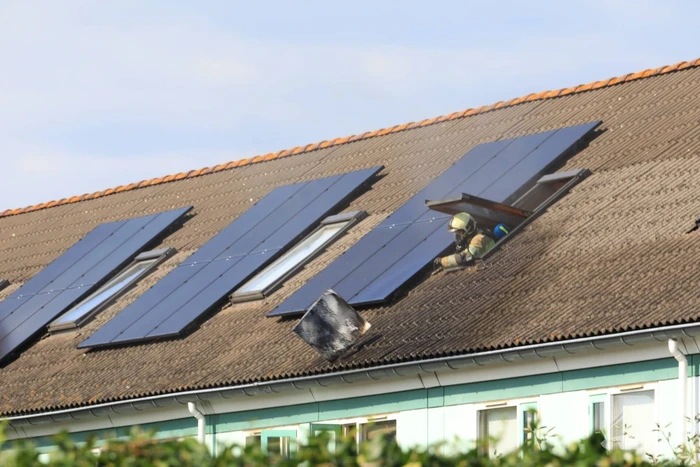 Veel rook bij zolderbrand