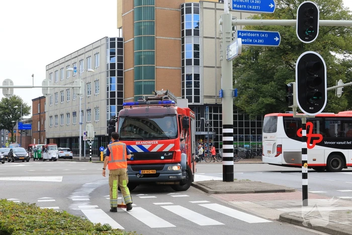 Verkeershinder door vervuilde weg