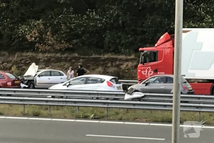 Lange file door ongeval met een vrachtwagen