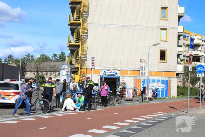Scooterrijdster aangereden door automobilist