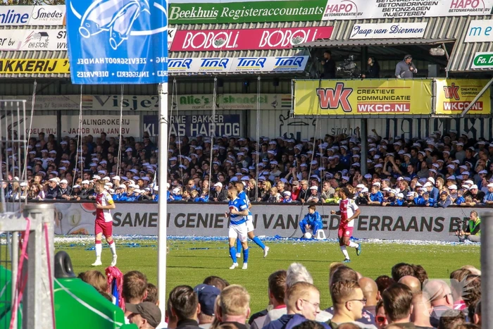 Drukke gezelligheid bij Derby