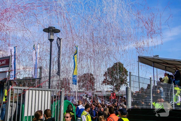 Drukke gezelligheid bij Derby