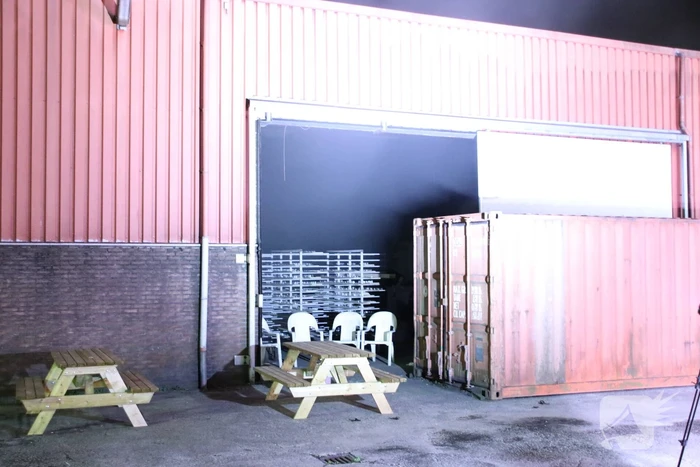 Brand in magazijn van Flamingo Parket