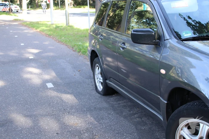 Fietsster gewond na aanrijding met personenauto