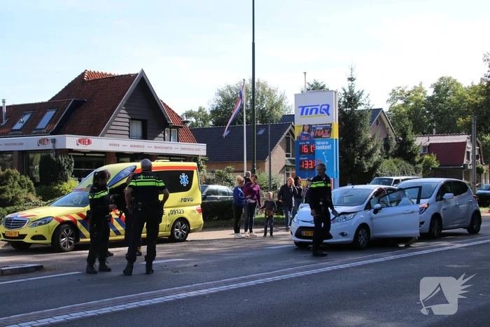 Twee gewonden bij kettingbotsing