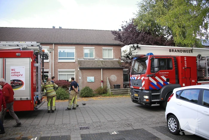 Rook door pannetje op het vuur