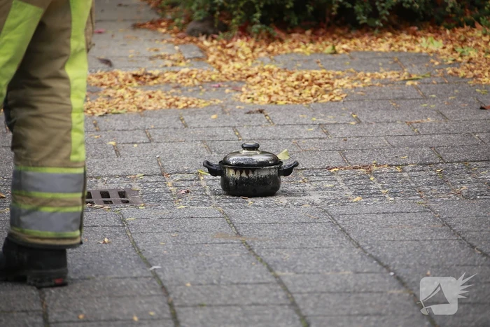 Rook door pannetje op het vuur