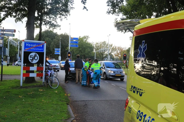 Overstekende fietsster aangereden door automobiliste