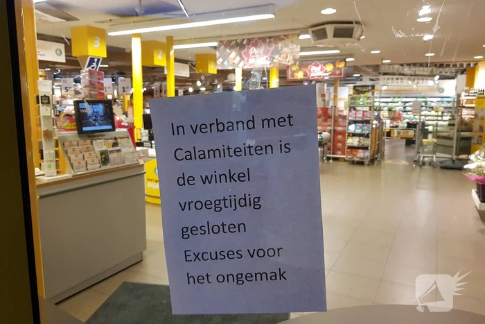 Man doet greep uit kassa en vlucht