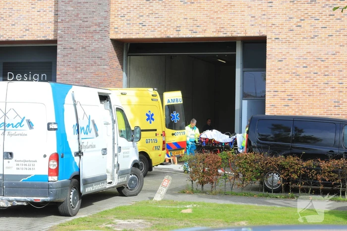 Stucadoor raakt zwaargewond na val