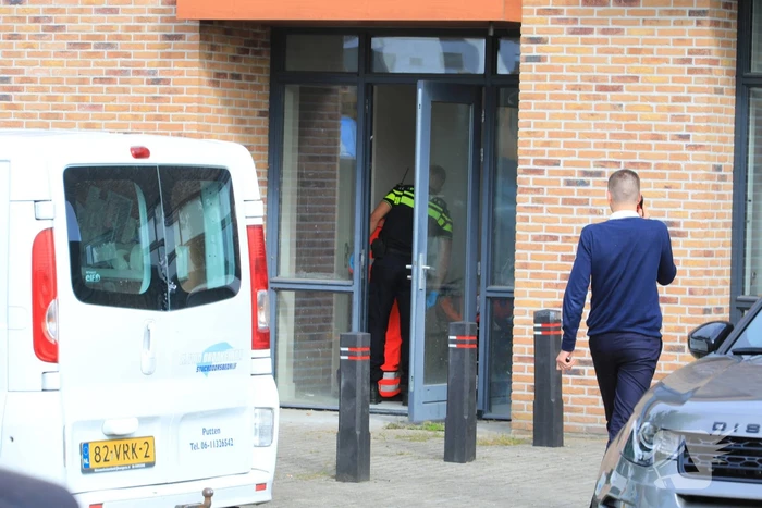 Stucadoor raakt zwaargewond na val