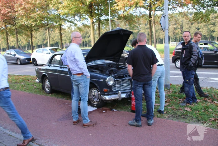 Oldtimer vat vlam