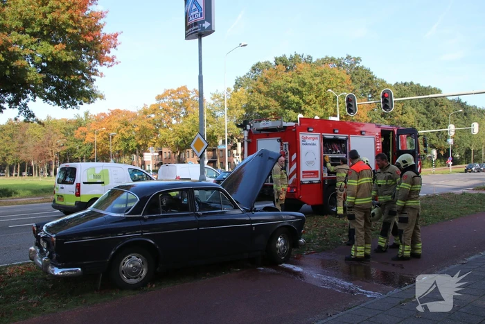 Oldtimer vat vlam