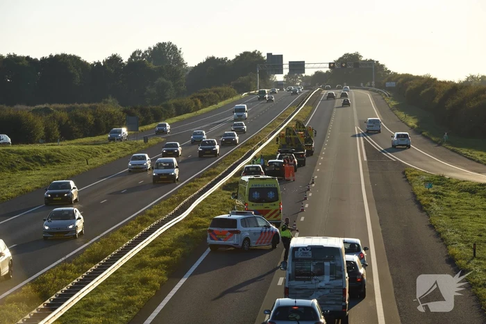 Rijstrook afgesloten na ongeval