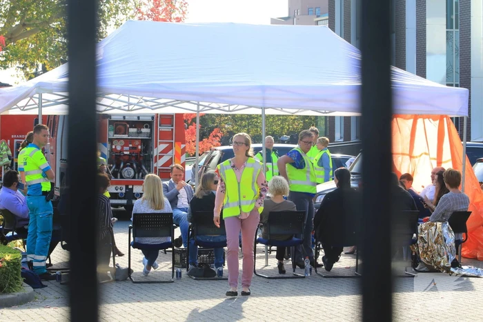 Meerdere werknemers onwel; kantoorpand ontruimd
