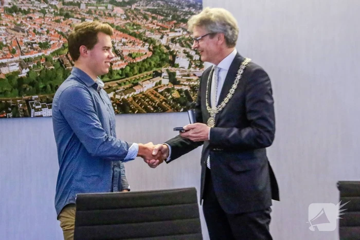 Carnegie Heldenfondspenning voor heldendaad Milan ten Broek