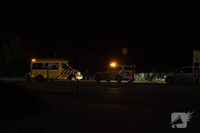 Voorbijganger vindt man op fietspad