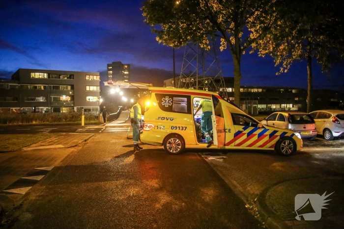 Brommerrijder gewond na uitglijder op nat wegdek