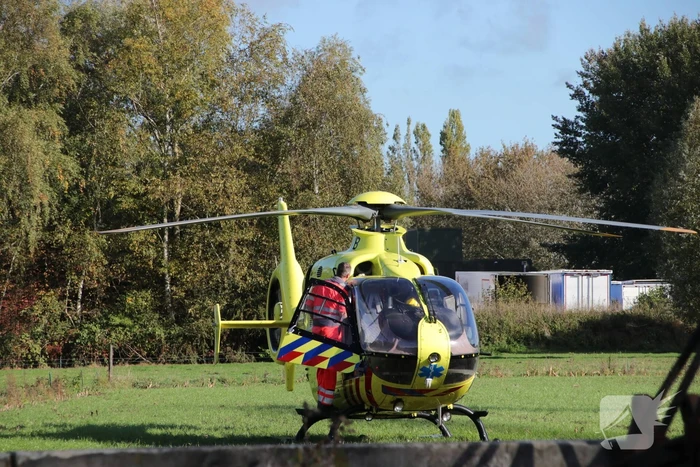 Persoon zwaargewond bij werkzaamheden op een dak