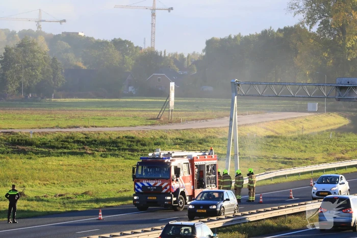 Voertuig verwoest door brand