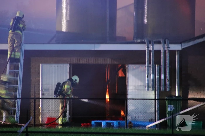 Kippenschuur verwoest door brand