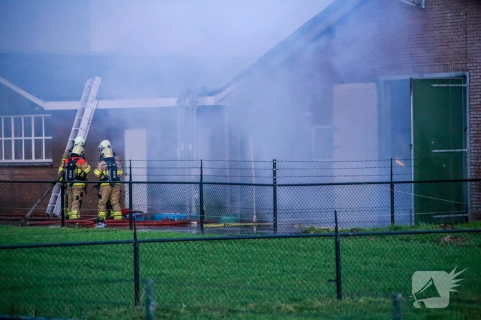 Kippenschuur verwoest door brand