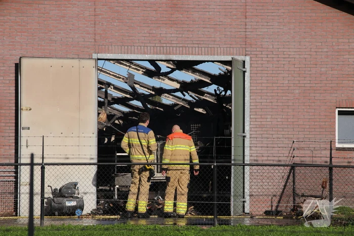 Kippenschuur verwoest door brand