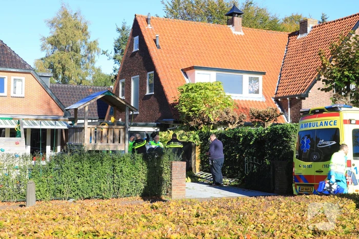 Persoon valt van ladder