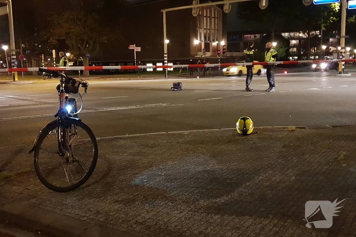 Fietser zwaargewond bij aanrijding met auto