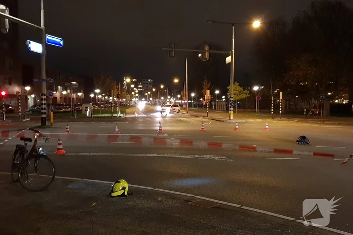 Fietser zwaargewond bij aanrijding met auto