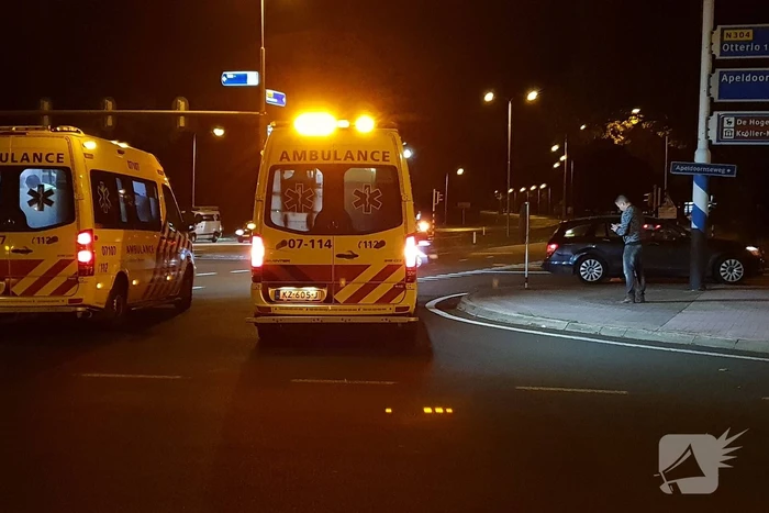 Twee gewonden bij kop-staartaanrijding