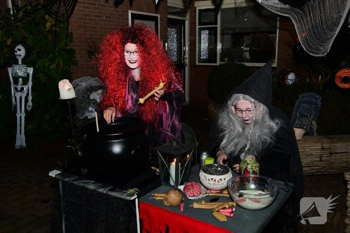 Eemnes omgetoverd in Halloweenstad