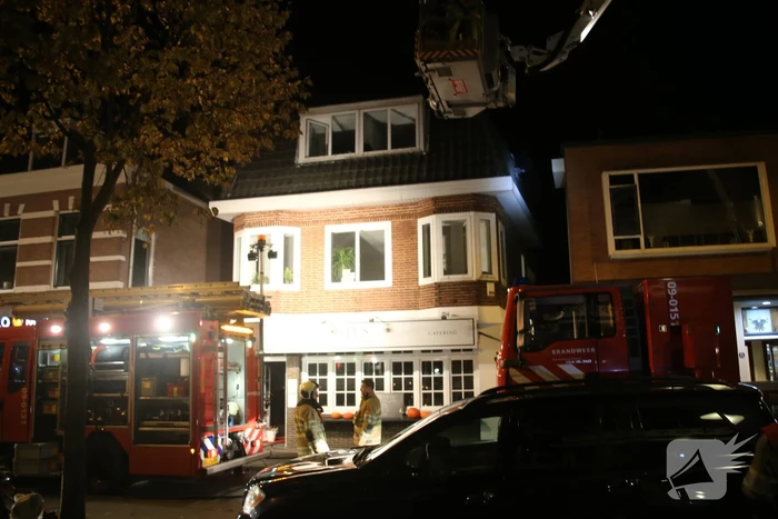 Frituurpan van restaurant vliegt in brand
