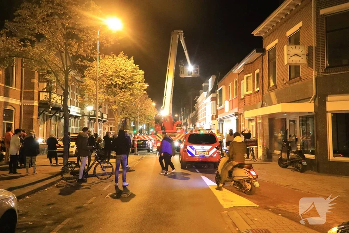 Frituurpan van restaurant vliegt in brand