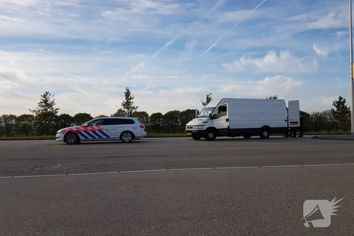 Zes aanhoudingen en enorme partij nep merkkleding in beslag genomen