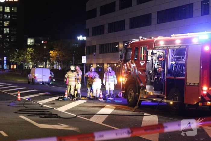 Twee mannen aangehouden met witte bestelbus met vaten