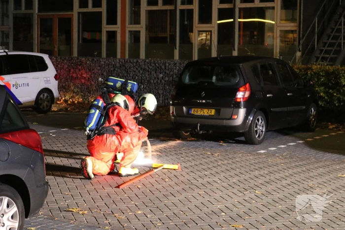 Twee mannen aangehouden met witte bestelbus met vaten