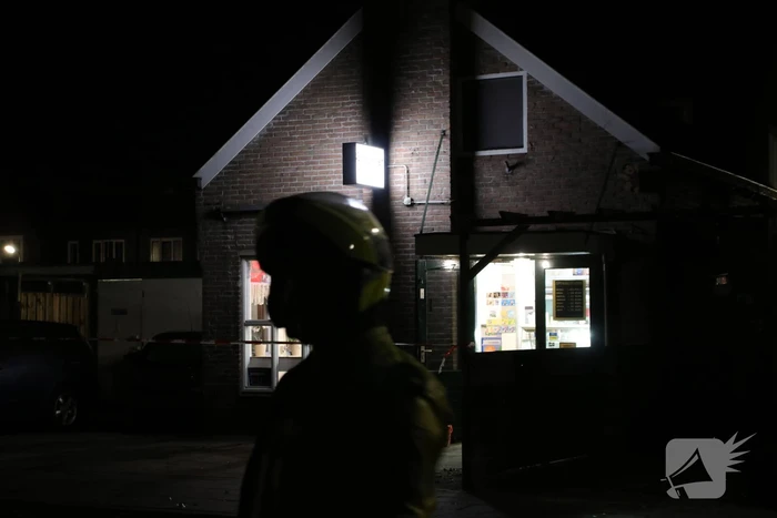 Politie doet onderzoek na overval op snackbar