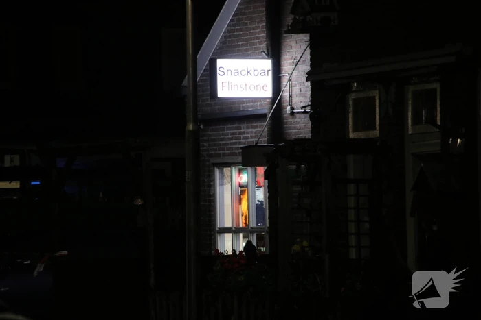 Politie doet onderzoek na overval op snackbar