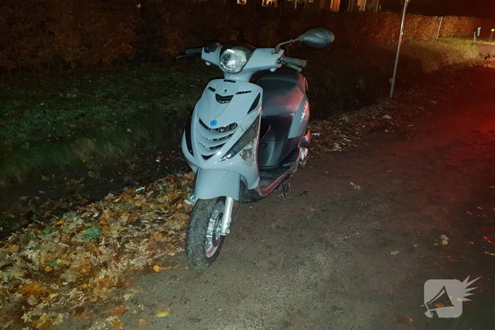 Bromfietser gewond bij valpartij