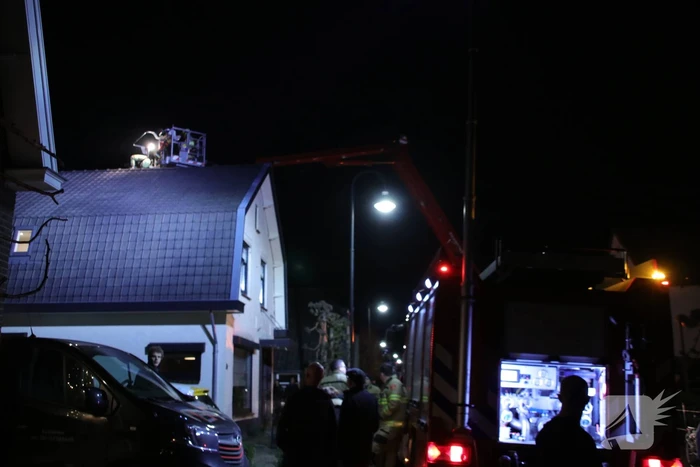 Schoorsteenbrand snel onder controle
