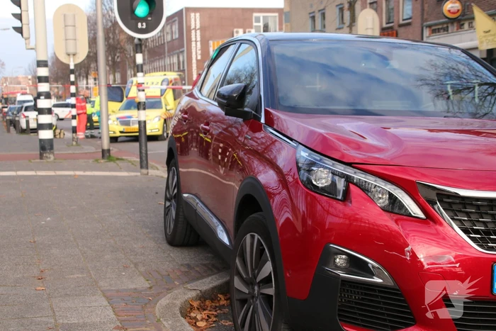Fietser gewond na aanrijding met auto