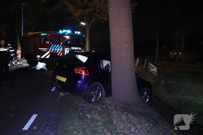 Drie gewonden bij eenzijdig ongeval